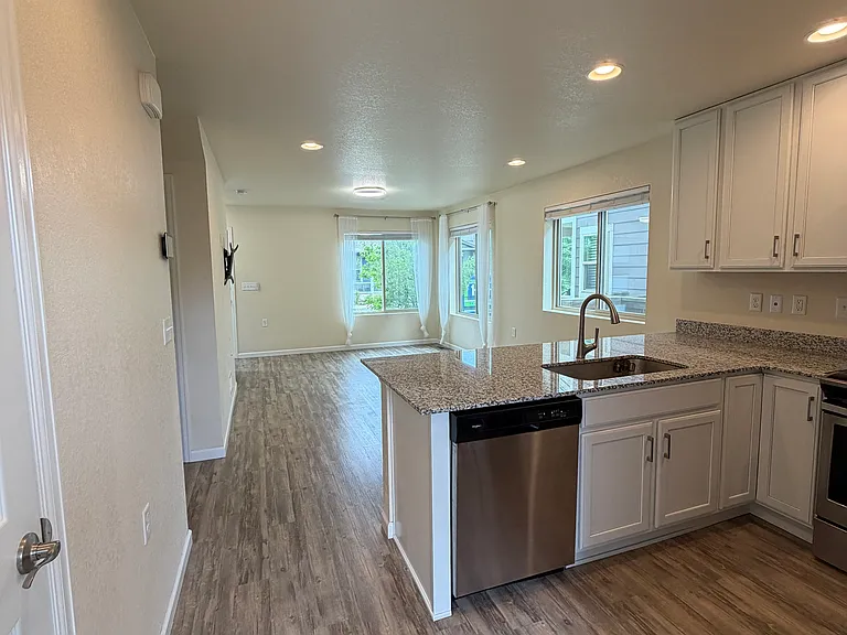 9320 E 58th Ave — Photo 5