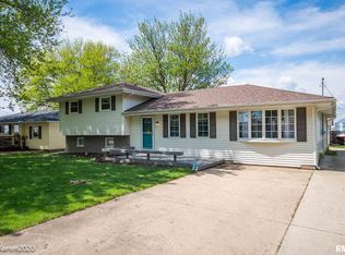 107 Durant St, Morton, IL 61550