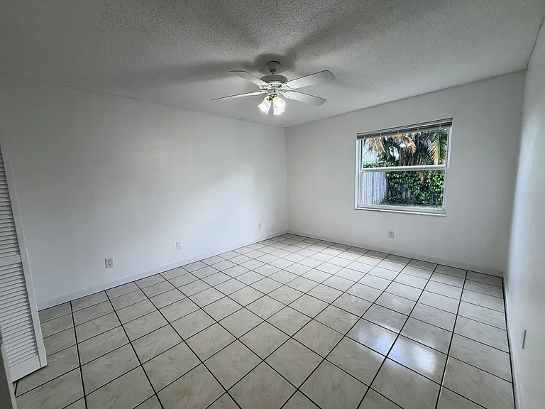 Master Bedroom 12' x 14'