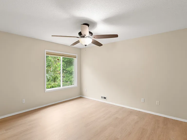 8307 SW 64th Ave — Photo 16