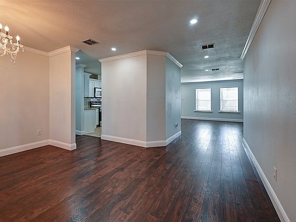 3rd image of 607 Claiborn Ln