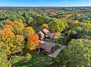 43 Valley Rd, Southborough, MA 01772