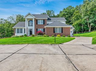743 Enderwood Pl, Eureka, MO 63025