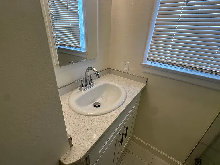 2535 Cross St — Photo 6