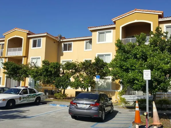 21100 SW 87th Ave, Miami, FL 33189