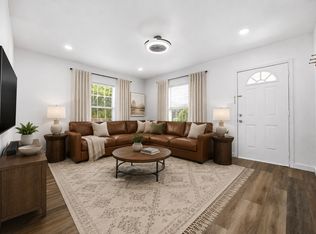 1308 Meadow Park Dr, White Settlement, TX 76108