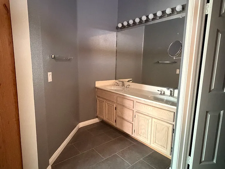 24056 Golden Pheasant Ln — Photo 10