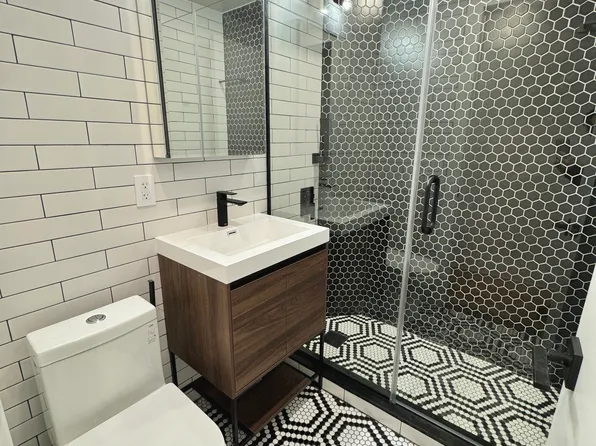 442 East Ninth Street image 2 of 9