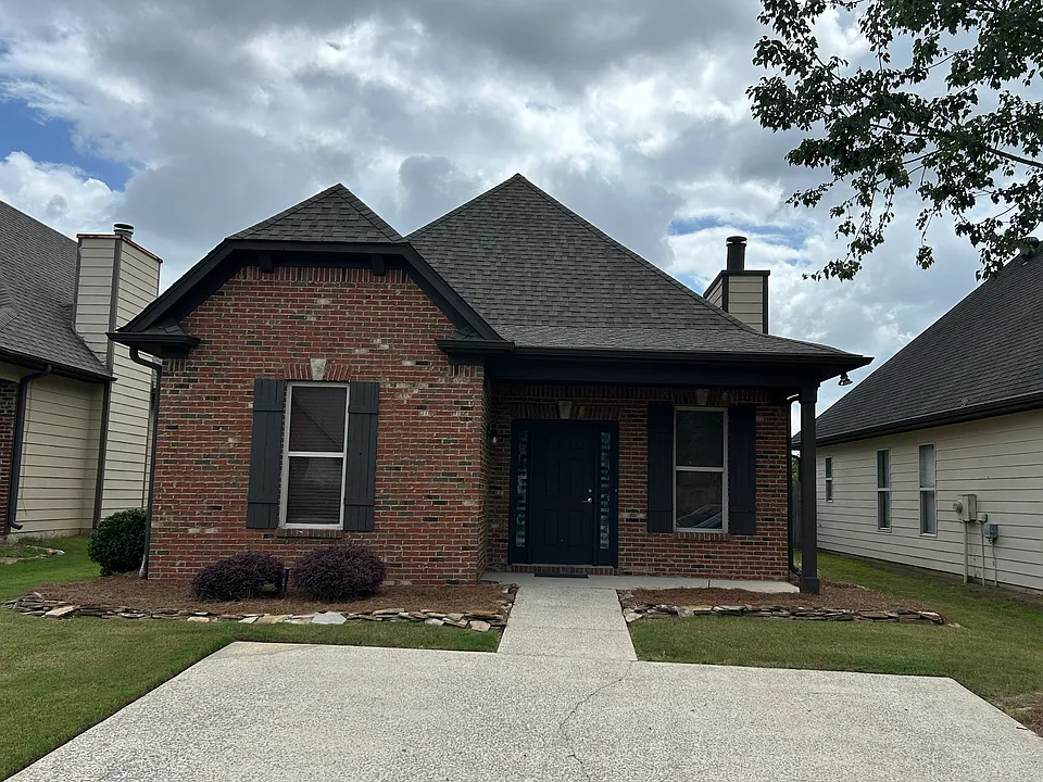 1108 Washington Dr