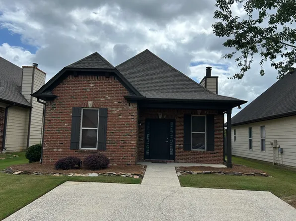 1108 Washington Dr, Moody, AL 35004