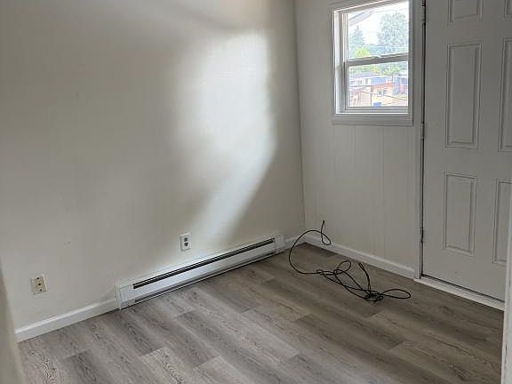 2nd image of 1104 Mill St APT 3