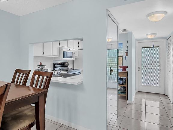 5th image of 2748 NW 104th Avenue #303