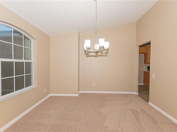 5th image of 4421 Windmill Pointe Dr