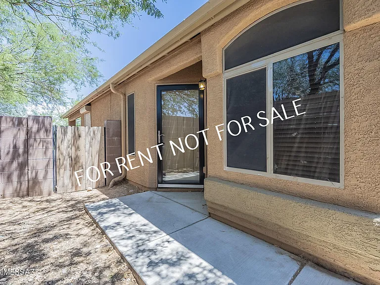 6313 E Garden Stone Dr — Photo 2