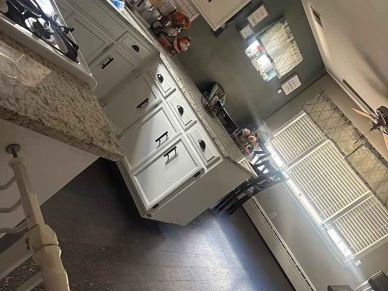 8618 S Komensky Ave — Photo 4