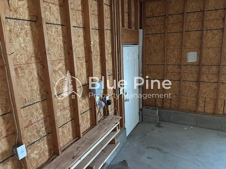 3863 Ridgeview Cir — Photo 24