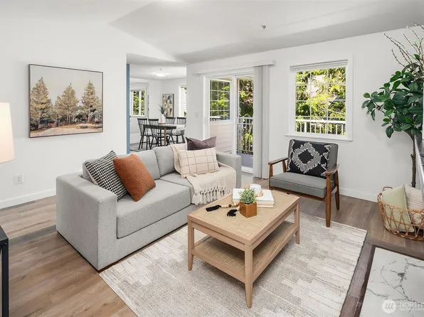 949 Aberdeen Avenue NE #C309, Renton, WA 98056