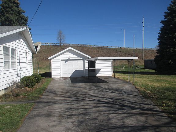 2nd image of 310 E Foulke Ave
