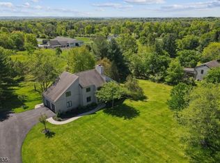 14 Hendrick Rd, Flemington, NJ 08822