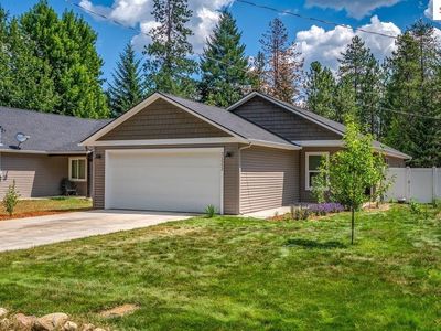 32552 N 8th Ave, Spirit Lake, ID, 83869