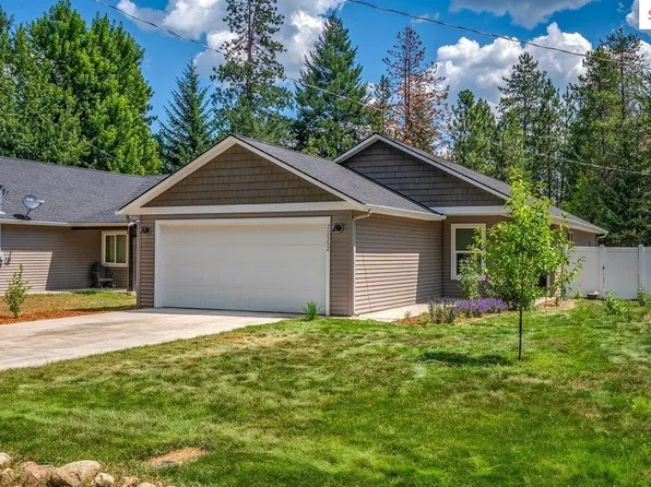 32552 N 8th Ave, Spirit Lake, ID 83869