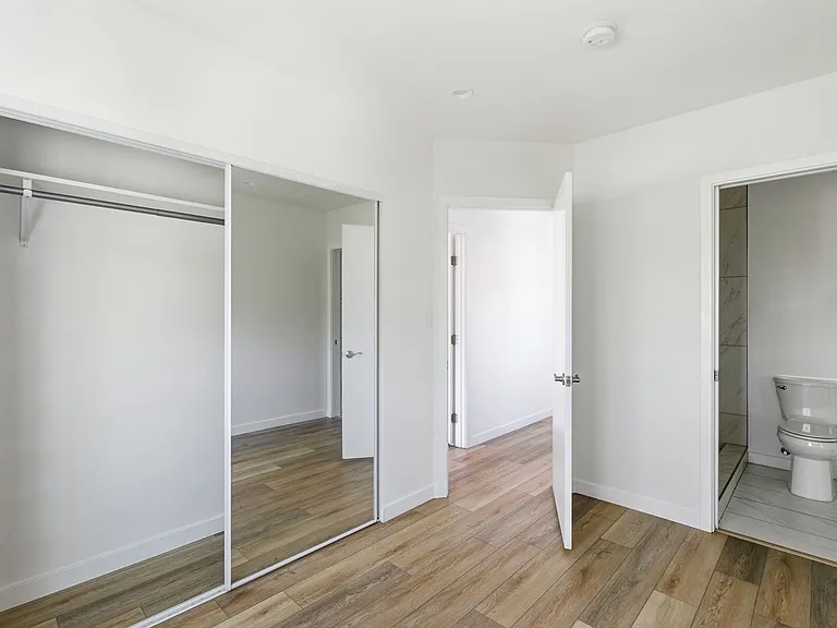 4177 Naomi Ave — Photo 14