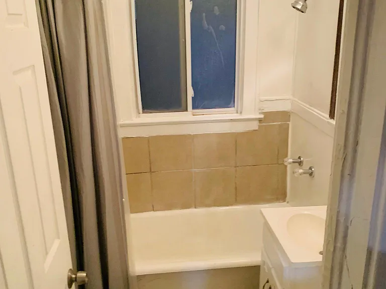 4933 Highland Ave — Photo 9