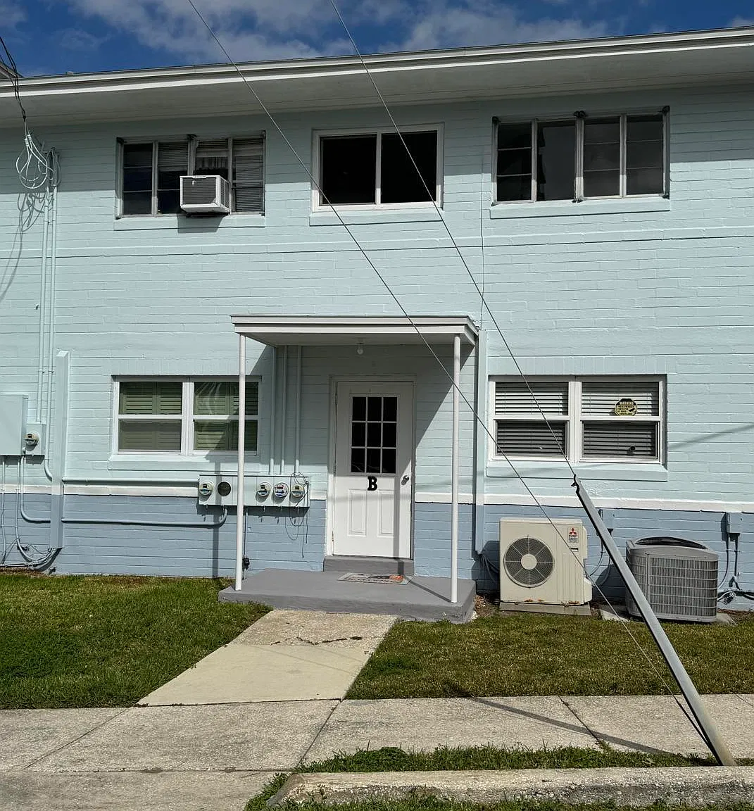 500 S Beach St — Photo 1