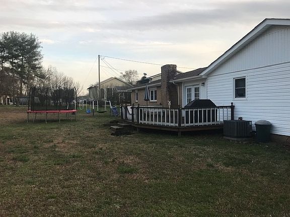 3rd image of 184 Michael Dr