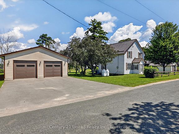 5th image of 76 Mill St