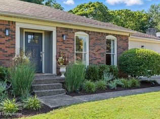 1206 Cliffwood Dr, Goshen, KY 40026