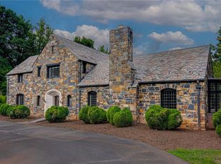 1015 W Kent Rd, Winston Salem, NC 27104