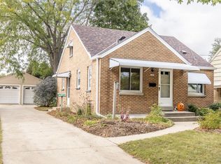 3385 S 71st St, Milwaukee, WI 53219