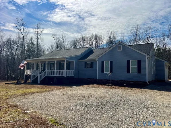 13651 Smacks Dr, Amelia Court House, VA 23002