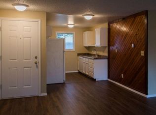 9599 SW Prairie Ter APT D, Beaverton, OR 97008