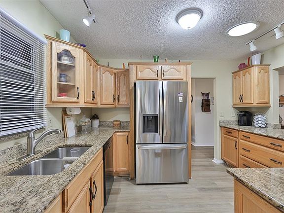 2nd image of 1511 CLOISTER DRIVE