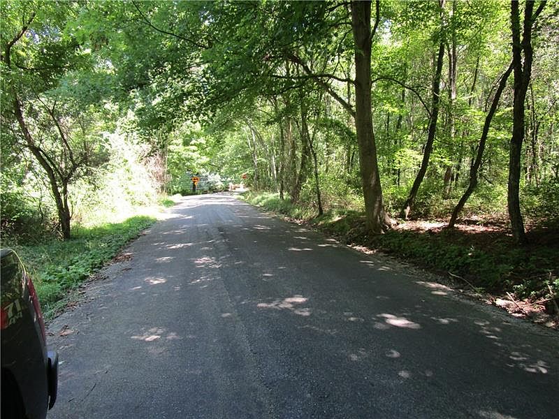 2nd image of 1 Goat Hill Rd