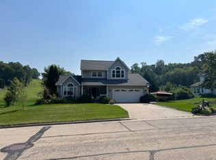 2156 Hillebrand Dr, Cross Plains, WI 53528