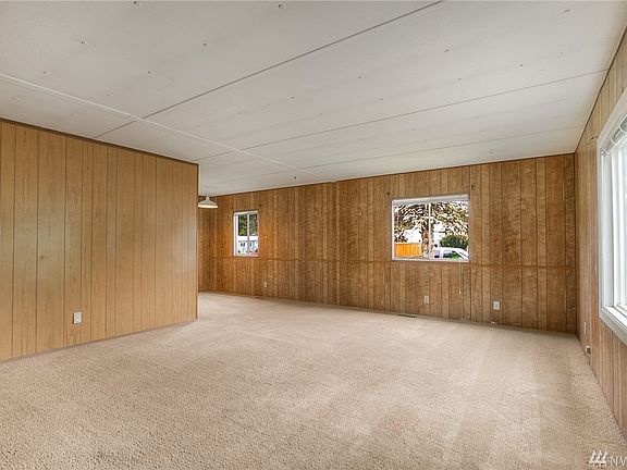 4th image of 8416 166th Street Ct E