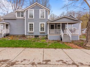 89 Stowe St, Waterbury, VT 05676