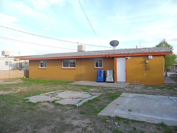 3rd image of 317 Kelvin Ave