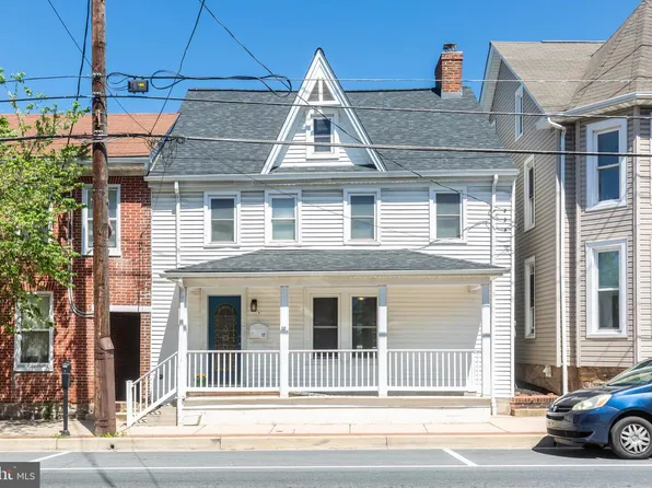 17 York St, Taneytown, MD 21787