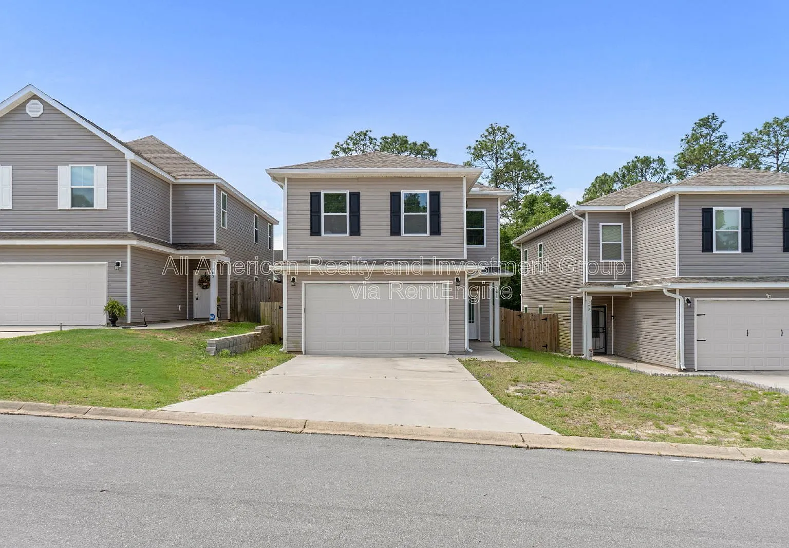 4 bed, 2.5 bath, 2080 sqft, $2,050 — Photo 1