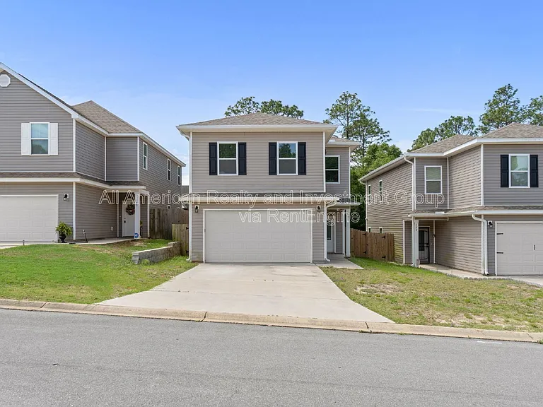 181 Johnson Ct — Photo 1