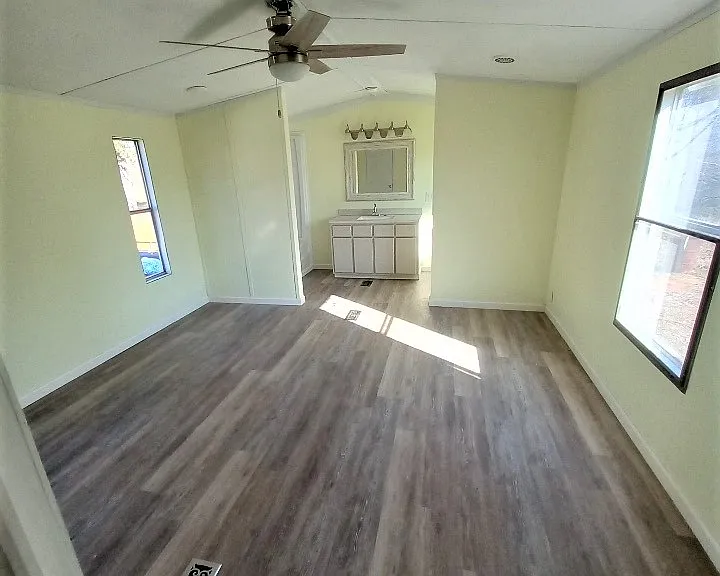 1138 Whitesides Rd — Photo 6