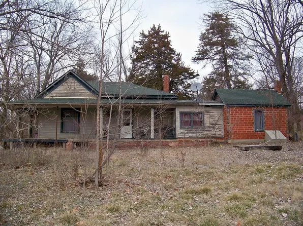 4307 6th St, New Albany, KS 66736
