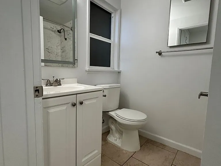 1957 Frank St / 2519 Virginia Ave — Photo 29