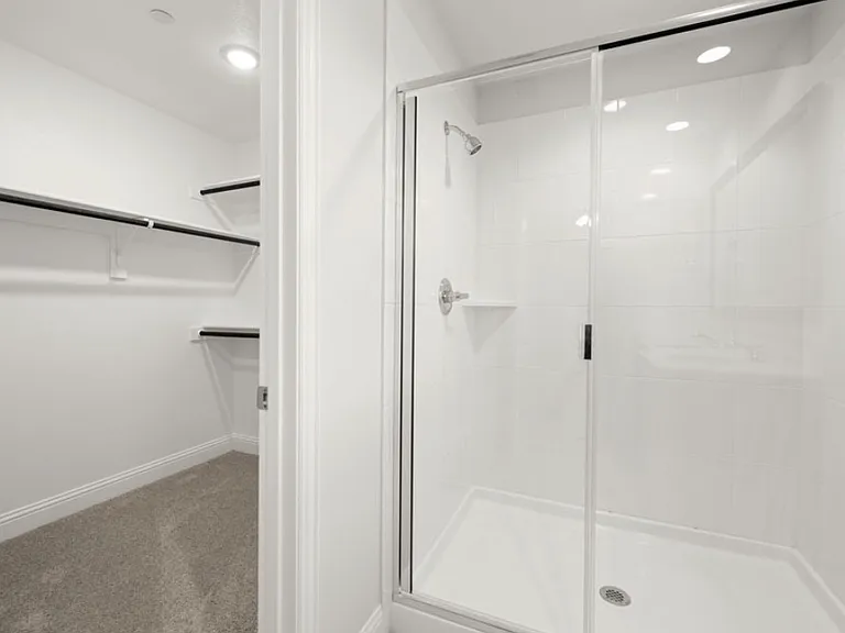 648 Sandiford Ct — Photo 8