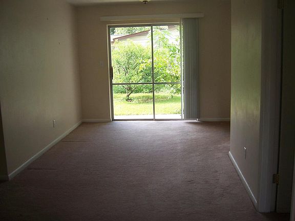 5th image of 151 N Lorraine Dr