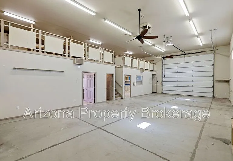 1933 W Tanya Trl — Photo 34